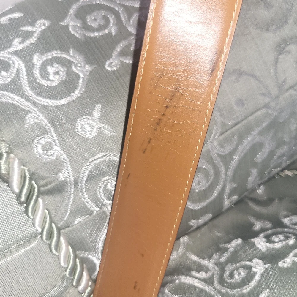 Gucci Black Leather Belt with Gold GUCCI G - Picture 5 of 5